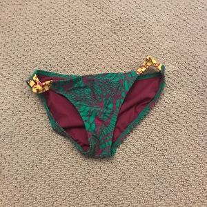 Green and purple pattern target bikini bottoms